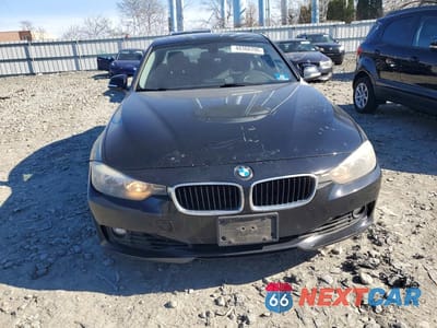 Piąte zdjęcie samochodu w środku: 2015 BMW 328 XI SULEV VIN:WBA3B5C5XFF960330 - miniatura