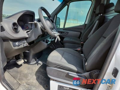 Zdjęcie 7 z 12 samochodu: 2020 MERCEDES BENZ SPRINTER 2500 DELIVERY VAN VIN:W1Y4ECHY8LT020039 - miniatura