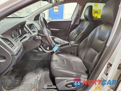 Zdjęcie 7 z 13 samochodu: 2016 VOLVO XC60 T5 PREMIER VIN:YV4612RKXG2803255 - miniatura