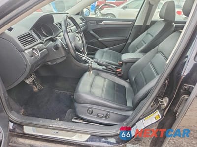 Zdjęcie 7 z 12 samochodu: 2017 VOLKSWAGEN PASSAT R-LINE VIN:1VWDT7A36HC040200 - miniatura