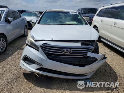 Piąte zdjęcie samochodu w środku: 2016 HYUNDAI SONATA SE VIN:5NPE24AF1GH290899 - miniatura
