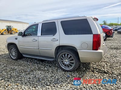 Drugie zdjęcie samochodu z przodu: 2007 CADILLAC ESCALADE LUXURY VIN:1GYFK63837R125325 - miniatura