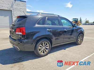 Trzecie zdjęcie samochodu z tyłu: 2012 KIA SORENTO SX VIN:5XYKW4A27CG191154 - miniatura