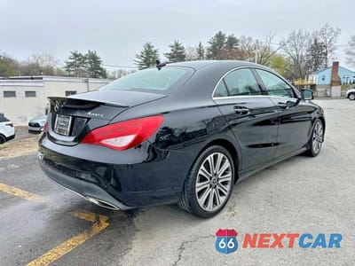 Trzecie zdjęcie samochodu z tyłu: 2018 MERCEDES-BENZ CLA 250 4MATIC VIN:WDDSJ4GB3JN565261 - miniatura