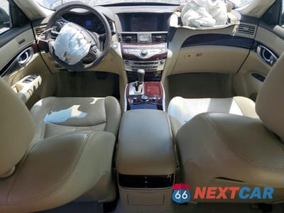 Zdjęcie 8 z 12 samochodu: 2015 INFINITI Q70L 3.7 VIN:JN1BY1PP1FM601092 - miniatura