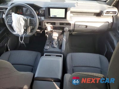 Zdjęcie 8 z 12 samochodu: 2025 TOYOTA 4RUNNER SR5 VIN:JTEVA5AR7S5004951 - miniatura