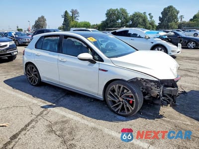 Czwarte zdjęcie samochodu z boku: 2023 VOLKSWAGEN GTI AUTOBAHN VIN:WVW6A7CD3PW131199 - miniatura