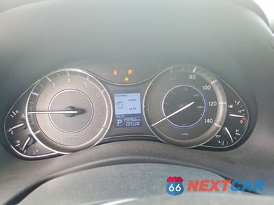 Zdjęcie 9 z 12 samochodu: 2017 INFINITI QX80 BASE VIN:JN8AZ2NF5H9644141 - miniatura