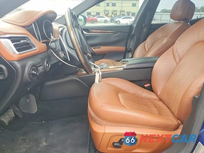 Zdjęcie 7 z 12 samochodu: 2019 MASERATI GHIBLI S VIN:ZAM57YTA0K1309903 - miniatura