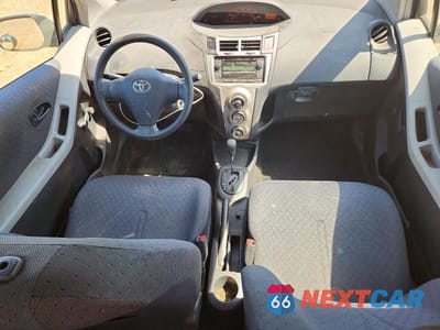 Zdjęcie 8 z 13 samochodu: 2010 TOYOTA YARIS BASE VIN:JTDJT4K35A5303239 - miniatura