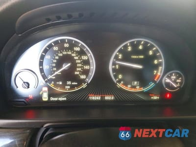 Zdjęcie 9 z 11 samochodu: 2013 BMW 550 I VIN:WBAFR9C56DD226888 - miniatura