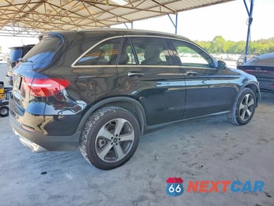 Trzecie zdjęcie samochodu z tyłu: 2018 MERCEDES-BENZ GLC 300 4MATIC VIN:WDC0G4KB0JV052017 - miniatura