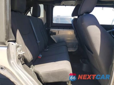 Zdjęcie 10 z 12 samochodu: 2018 JEEP WRANGLER UNLIMITED SPORT VIN:1C4HJWDG9JL930991 - miniatura