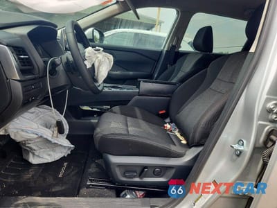 Zdjęcie 7 z 13 samochodu: 2025 NISSAN ROGUE SV VIN:5N1BT3BA2SC816891 - miniatura