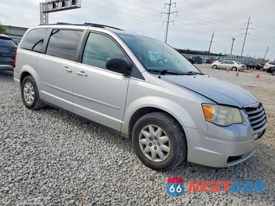 Czwarte zdjęcie samochodu z boku: 2009 CHRYSLER TOWN & COUNTRY LX VIN:2A8HR44E19R590940 - miniatura