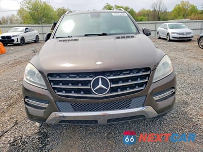 Piąte zdjęcie samochodu w środku: 2012 MERCEDES-BENZ ML 350 4MATIC VIN:4JGDA5HB1CA016204 - miniatura