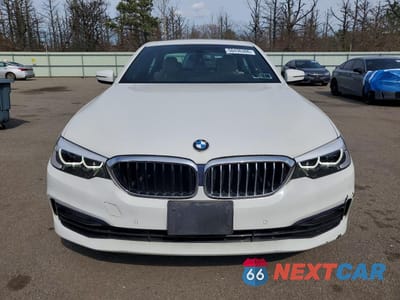 Piąte zdjęcie samochodu w środku: 2017 BMW 530 XI VIN:WBAJA7C35HG904815 - miniatura