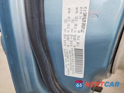 Zdjęcie 12 z 12 samochodu: 2010 VOLKSWAGEN ROUTAN SE VIN:2V4RW3D15AR262913 - miniatura