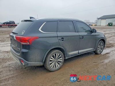Trzecie zdjęcie samochodu z tyłu: 2019 MITSUBISHI OUTLANDER SE VIN:JA4AZ3A31KJ000830 - miniatura