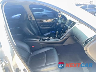 Piąte zdjęcie samochodu w środku: 2015 INFINITI Q50 PREMIUM VIN:JN1BV7AP6FM346427 - miniatura