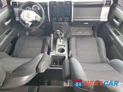 Zdjęcie 8 z 13 samochodu: 2007 TOYOTA FJ CRUISER BASE VIN:JTEBU11F570014519 - miniatura