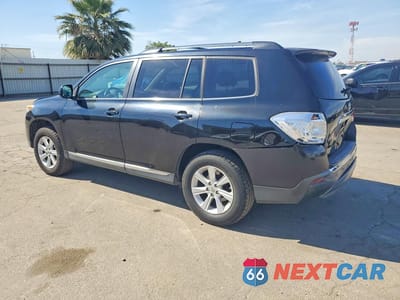 Drugie zdjęcie samochodu z przodu: 2013 TOYOTA HIGHLANDER PLUS VIN:5TDZK3EH4DS096817 - miniatura