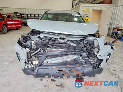 Piąte zdjęcie samochodu w środku: 2019 TOYOTA RAV4 XLE VIN:JTMP1RFV8KD509042 - miniatura