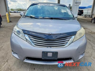 Piąte zdjęcie samochodu w środku: 2012 TOYOTA SIENNA XLE 8-PASSENGER VIN:5TDYK3DC9CS266766 - miniatura