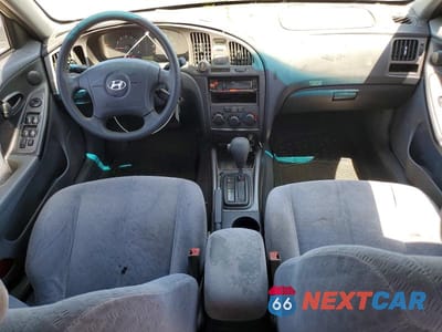 Zdjęcie 8 z 12 samochodu: 2006 HYUNDAI ELANTRA GLS VIN:KMHDN46D16U372027 - miniatura