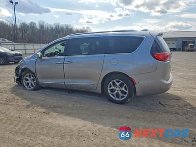 Drugie zdjęcie samochodu z przodu: 2017 CHRYSLER PACIFICA TOURING L PLUS VIN:2C4RC1EGXHR585181 - miniatura
