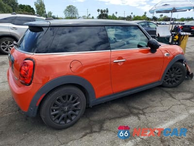 Trzecie zdjęcie samochodu z tyłu: 2019 MINI COOPER VIN:WMWXP5C5XK2H31248 - miniatura