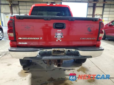 Zdjęcie 6 z 12 samochodu: 2004 CHEVROLET SILVERADO K1500 VIN:2GCEK13T441405154 - miniatura