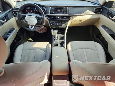 Zdjęcie 8 z 12 samochodu: 2016 KIA OPTIMA LX VIN:5XXGT4L31GG116853 - miniatura