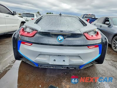 Zdjęcie 6 z 12 samochodu: 2016 BMW I8 VIN:WBY2Z2C54GV675895 - miniatura