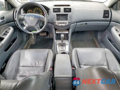 Zdjęcie 8 z 12 samochodu: 2006 HONDA ACCORD EX VIN:1HGCM66816A044546 - miniatura