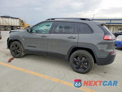 Drugie zdjęcie samochodu z przodu: 2023 JEEP CHEROKEE ALTITUDE LUX VIN:1C4PJMMB6PD100217 - miniatura