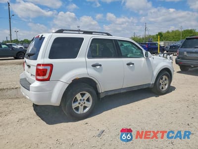 Trzecie zdjęcie samochodu z tyłu: 2010 FORD ESCAPE HYBRID VIN:1FMCU5K33AKC68578 - miniatura