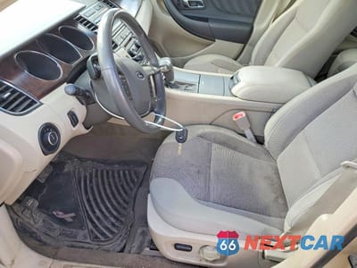 Zdjęcie 7 z 11 samochodu: 2010 FORD TAURUS SEL VIN:1FAHP2HW0AG112380 - miniatura