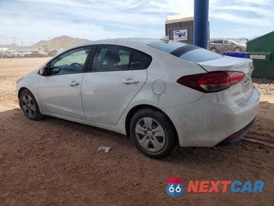 Drugie zdjęcie samochodu z przodu: 2017 KIA FORTE VIN:3KPFK4A75HE127725 - miniatura
