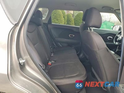 Zdjęcie 10 z 11 samochodu: 2017 KIA SOUL BASE VIN:KNDJN2A27H7481756 - miniatura