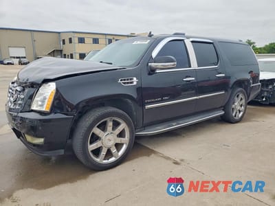 2011 CADILLAC ESCALADE ESV LUXURY 1GYS3HEF6BR200479 - główne zdjęcie licytacji z USA - miniatura