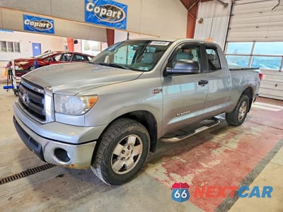 2010 TOYOTA TUNDRA DOUBLE CAB SR5 5TFUY5F1XAX158037 - główne zdjęcie licytacji z USA - miniatura