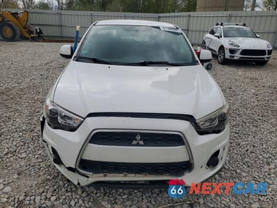 Piąte zdjęcie samochodu w środku: 2013 MITSUBISHI OUTLANDER SPORT ES VIN:4A4AP3AUXDE020678 - miniatura