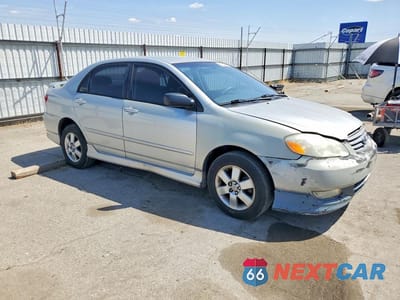 Czwarte zdjęcie samochodu z boku: 2004 TOYOTA COROLLA S VIN:1NXBR32E54Z302953 - miniatura