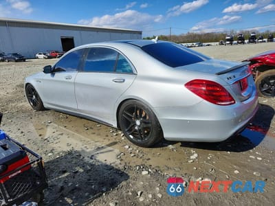 Drugie zdjęcie samochodu z przodu: 2015 MERCEDES-BENZ S 550 VIN:WDDUG8CB9FA111681 - miniatura