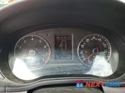 Zdjęcie 9 z 12 samochodu: 2013 VOLKSWAGEN PASSAT SE VIN:1VWBP7A30DC084781 - miniatura