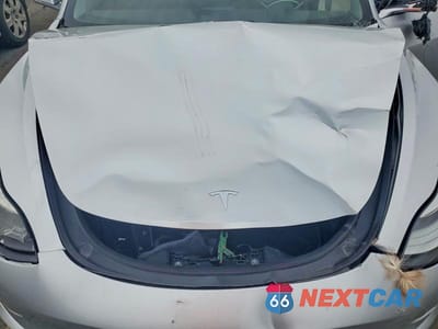 Zdjęcie 11 z 12 samochodu: 2018 TESLA MODEL 3 VIN:5YJ3E1EB7JF073948 - miniatura