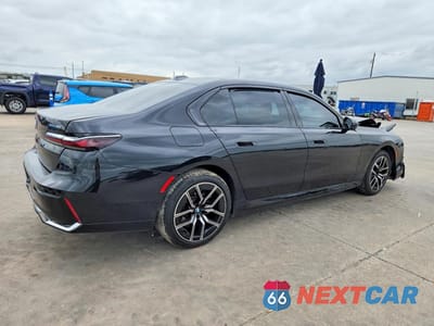Trzecie zdjęcie samochodu z tyłu: 2024 BMW I7 XDRIVE60 VIN:WBY53EJ02RCS16807 - miniatura
