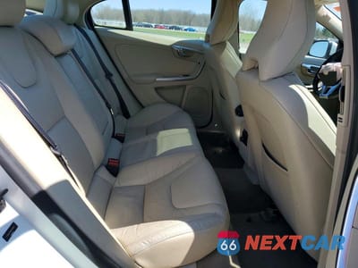 Zdjęcie 10 z 12 samochodu: 2012 VOLVO S60 T5 VIN:YV1622FS0C2119372 - miniatura