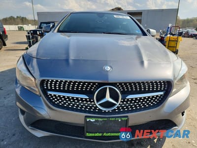 Piąte zdjęcie samochodu w środku: 2015 MERCEDES-BENZ CLA 250 4MATIC VIN:WDDSJ4GB9FN218086 - miniatura